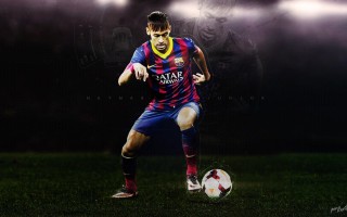 海星体育官网_温情一幕！法媒聚焦，法甲赛后，草根球队旺代丰特奈球员追星般向巴黎众星索要球衣