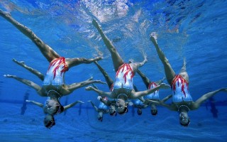 海星体育平台-亚历山大精妙输送助攻威廉姆斯远射奠定胜局，雷霆险胜掘金夺季后赛先机