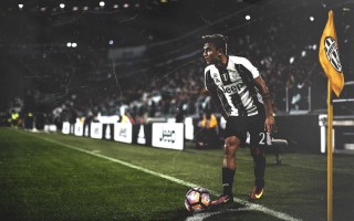 海星体育官网|国足新帅邵佳一正式亮相，冲击世界杯征程开启，唯一使命引领未来