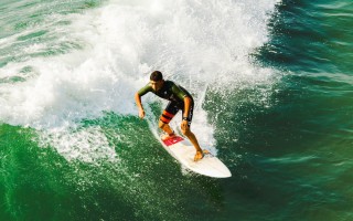 【海星体育官方】小波特26分全面爆发引领攻势 篮网主场力克公牛巩固季后赛席位