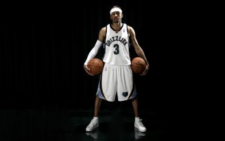 海星体育官方_周二德甲焦点前瞻，斯图加特主场对决法兰克福，争四终极博弈引爆防线对决