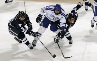 海星体育官网：克尼佩尔快攻妙传精准制导 米勒暴力扣篮点燃全场