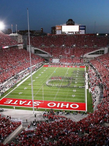 【海星体育官网】2025年足坛五大事件回顾，若塔时代致敬、滕哈格离任与青春浪潮席卷全球