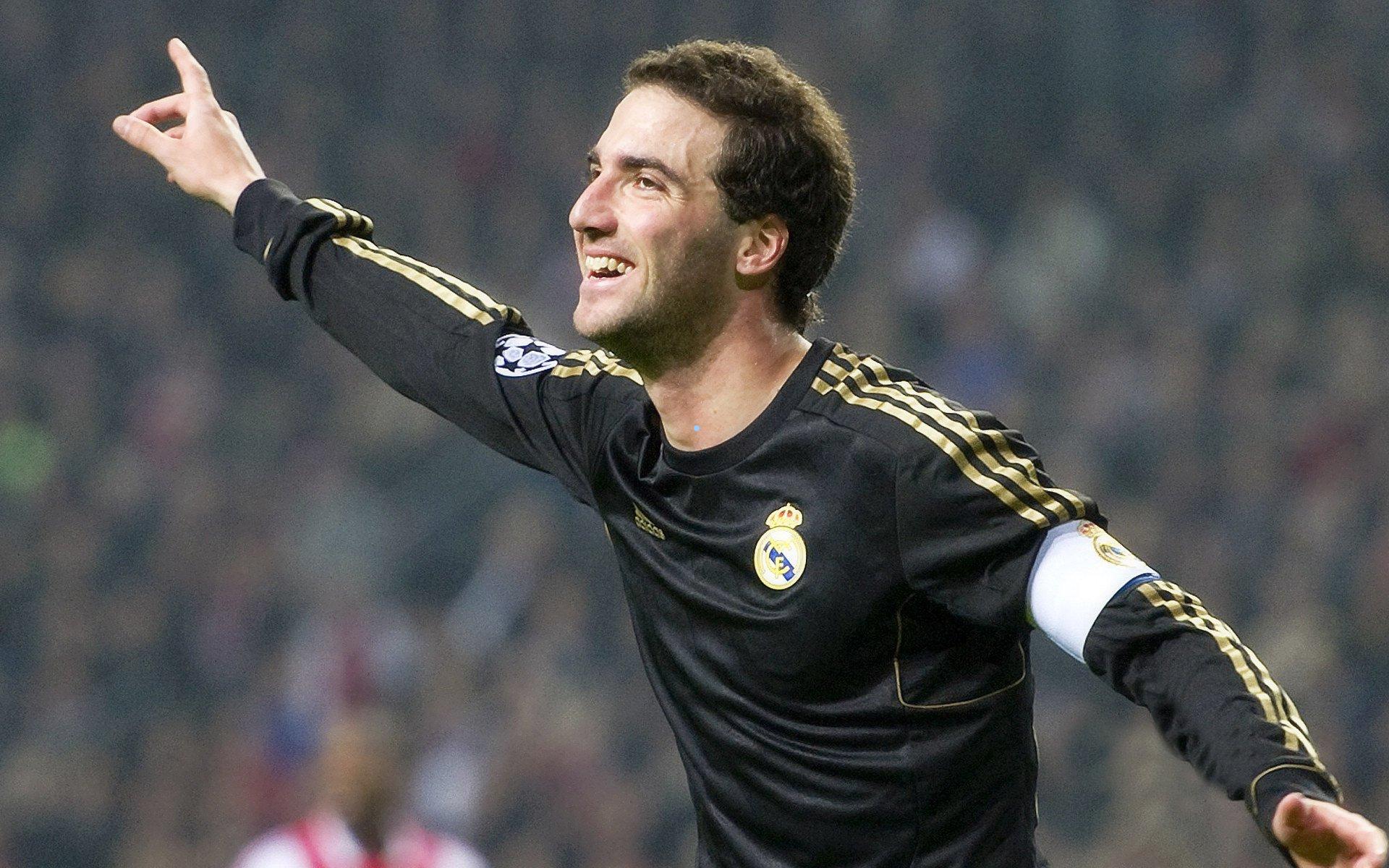 海星体育官网-斯图加特主场四球横扫不莱梅 菲里希与昂达夫联手击碎客队防线-第1张图片-海星体育_海星体育官网_海星体育直播平台